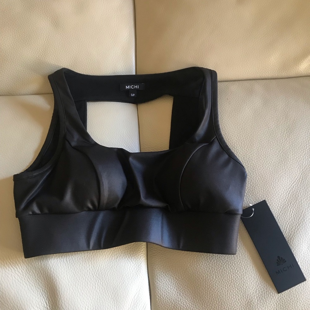 Michi powerful sports bra